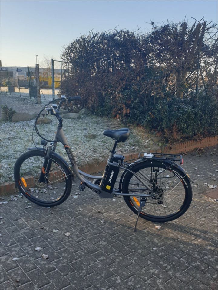 E.-Bike 26 Zoll Unbenutzt in Itzehoe