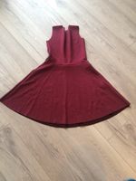 Kleid La Petite Parisienne Gr. 140 (10 J.), bordeau, NEU Rheinland-Pfalz - Diez Vorschau