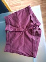 Kurze Hose in Bordeaux Rot Niedersachsen - Bovenden Vorschau