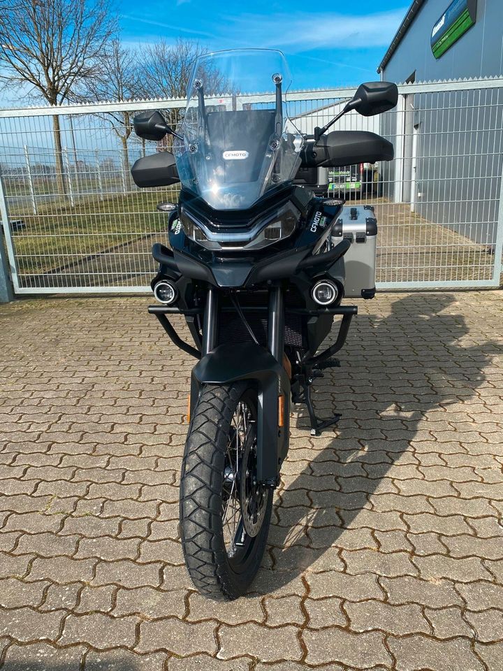 CFMOTO 800MT EXPLORE | MY2024 | 4Jahre Garantie| mit Koffer-Set in Walsrode