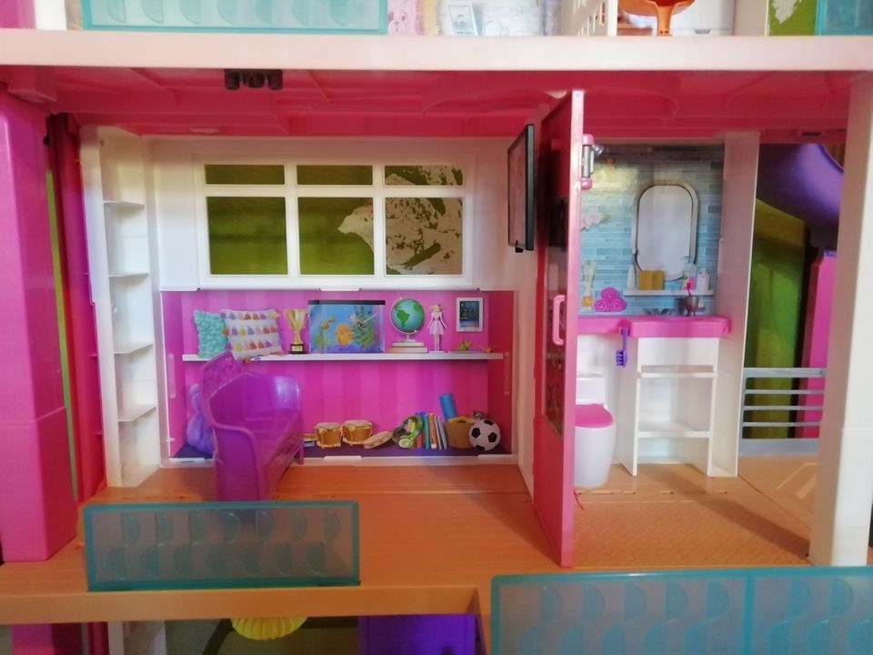 Barbie Traumvilla großes Barbiehaus Barbievilla in Erfurt