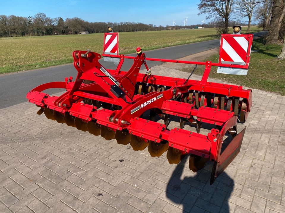 Horsch Joker 3 CT Kurzscheibenegge 3 Meter Telleregge in Wagenfeld