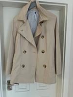 Neu Gap Trenchcoat beige kurz Mantel Gr.L XL top modisch Nordrhein-Westfalen - Borken Vorschau