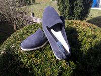 Damenschuhe Leder dunkelblau mit weißer Sohle Gr.  38 neuw. Hessen - Braunfels Vorschau