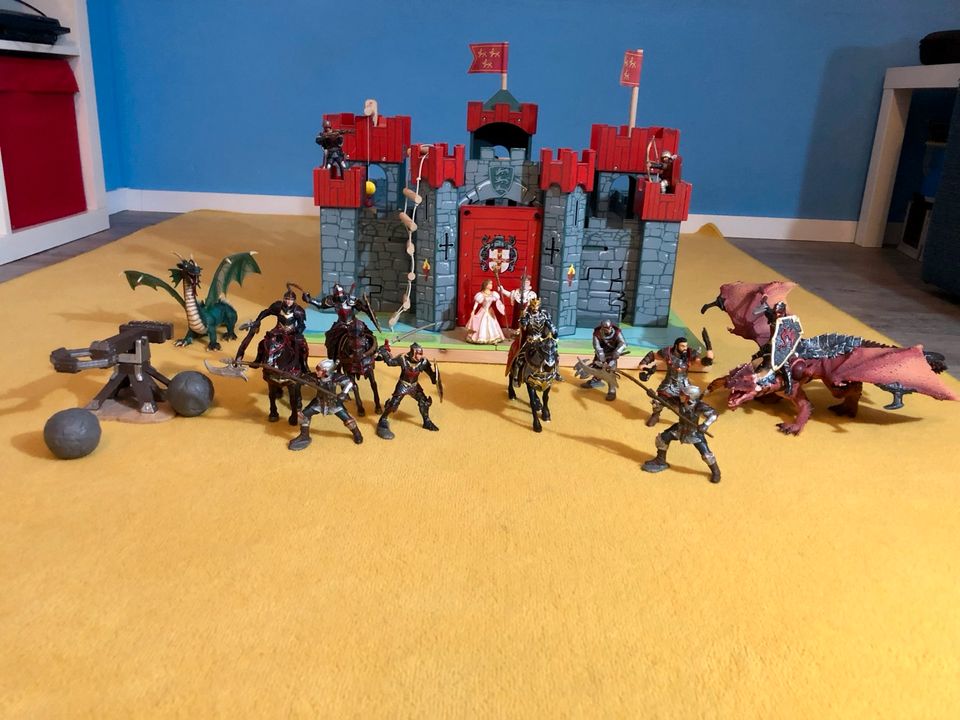 Schleich Löwenherz Ritter+ Drachenreiter + le Toy van Ritterburg in Sassenberg