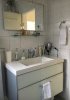 Badezimmerspiegel mit gebürsteten Aluminiumrahmen und 2 Leuchten Hessen - Hainburg Vorschau