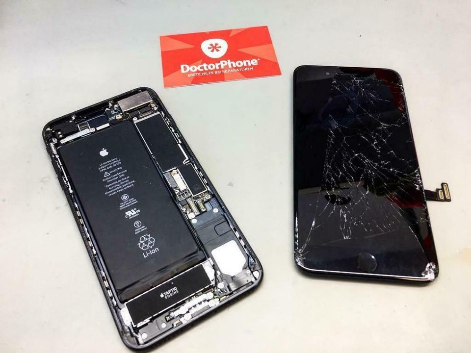 Akku Austausch, iPhone Reparatur 7 8 X 11 pro 12 Xs Xr Batterie in Düsseldorf