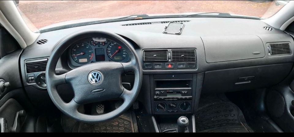 Golf 4 1.6 16V in Suhl