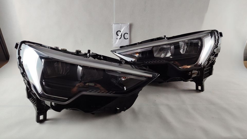 AUDI Q3 83A LED SCHEINWERFER 83A941012, 83A941011 LINKS RECHTS in Neu-Isenburg