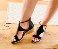 Neue Lederschuhe Sandalen mit Plateau in schwarz, Gr. 39 Nordrhein-Westfalen - Burscheid Vorschau