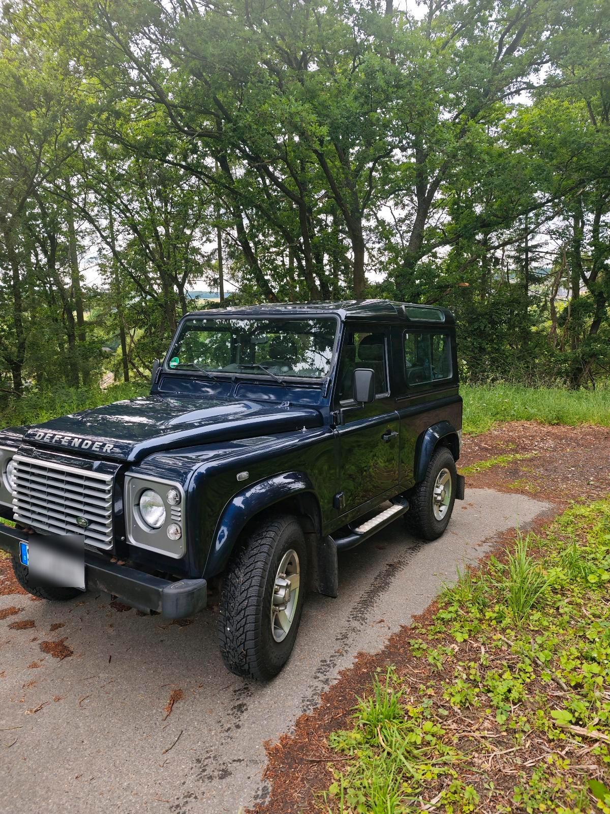 Abbildung des Autos Land Rover Defender