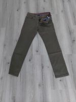 Chinos Herren Hose Dunmore oliv Größe 34/34 Düsseldorf - Rath Vorschau