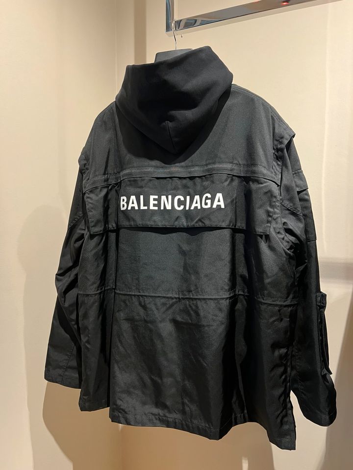 BALENCIAGA | Oversized All In Jacke in Düsseldorf