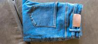 2 Jeans Hosen, Preis gilt für bei Hosen zusammen. Burglesum - Lesum Vorschau