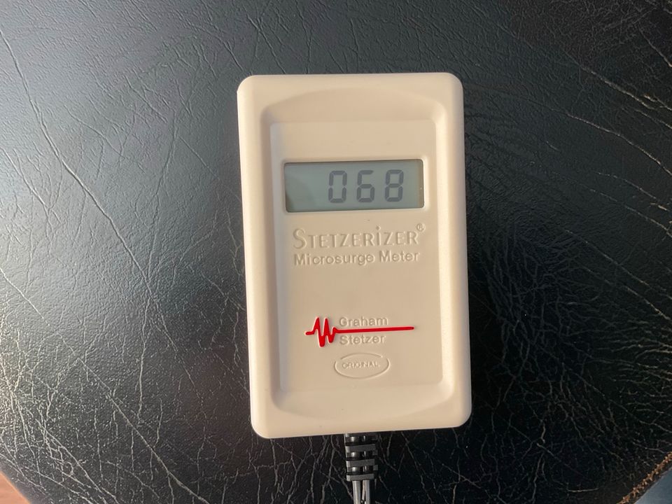 Stetzerizer Microsurge Meter - Dirty Power Messgerät in Berlin