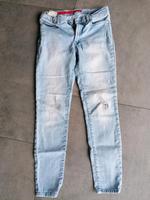 Damenjeans Hugo, Gr. 29 /34, hellblau, skinny Niedersachsen - Uelsen Vorschau