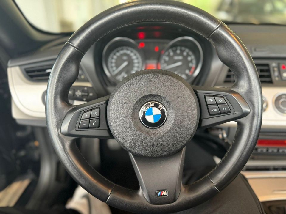 BMW Z4 Roadster sDrive 20i *TOP*2.HAND*TÜV NEU* in Essen