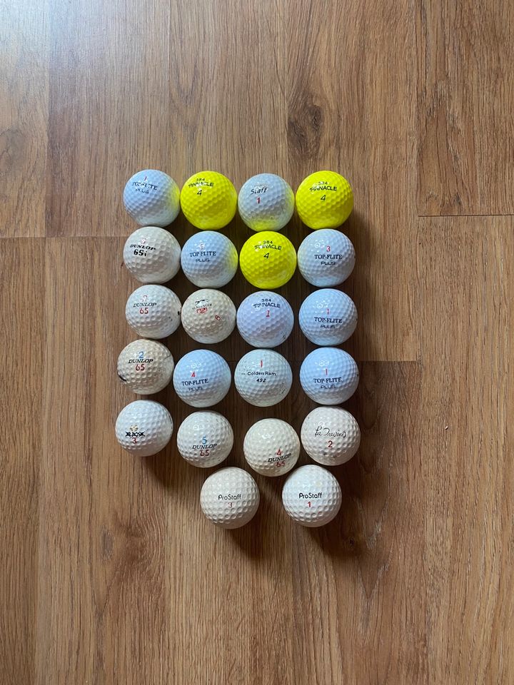 Golftasche Tasselli mit 13 Schlägern und 22 Golfbällen in Versmold