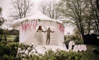 Hochzeitshüpfburg, Hüpfburgverleih, Hüpfburg für Hochzeit mieten Niedersachsen - Osterholz-Scharmbeck Vorschau