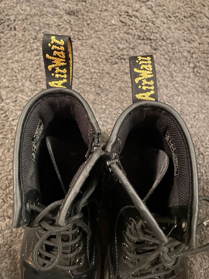 Dr. Martens Doc Air wair Stiefelette schwarz Gr. 36 bouncing in Kissenbrück