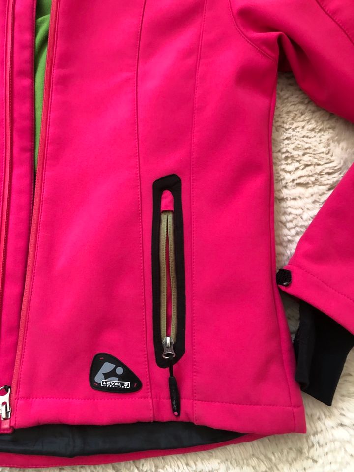 Killtec Damen Softshelljacke Jacke Outdoor Gr. S pink schwarz Top in  Sachsen - Chemnitz | eBay Kleinanzeigen ist jetzt Kleinanzeigen | Übergangsjacken