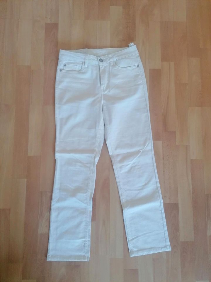 Weiße Straight Leg Jeans Neu in Bürstadt