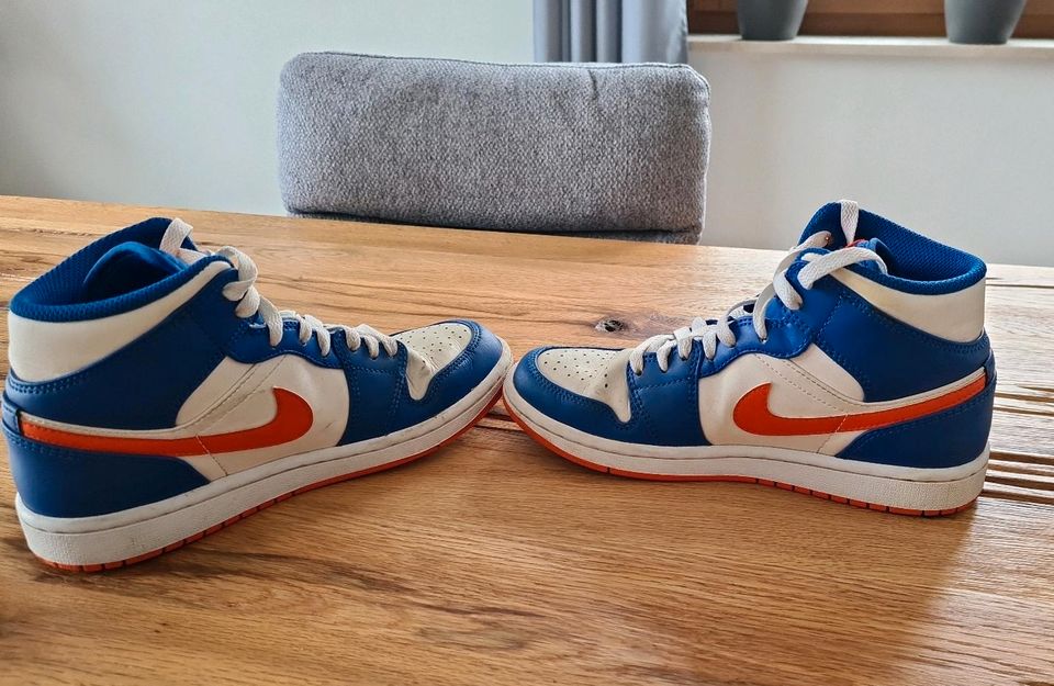 Air Jordan 1 Mid Nike Gr. 37.5 in Leutenbach