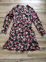 Kleid Warehouse Midi Blumen Größe S Nordrhein-Westfalen - Menden Vorschau