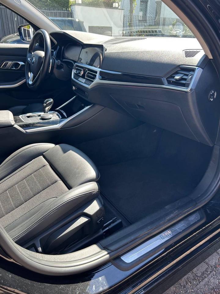 BMW G20 330i Sport Line Sport Getriebe Kamera el. AHK TÜV neu in Berlin