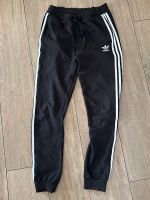 Adidas Jogginghose 176 schwarz Eimsbüttel - Hamburg Niendorf Vorschau