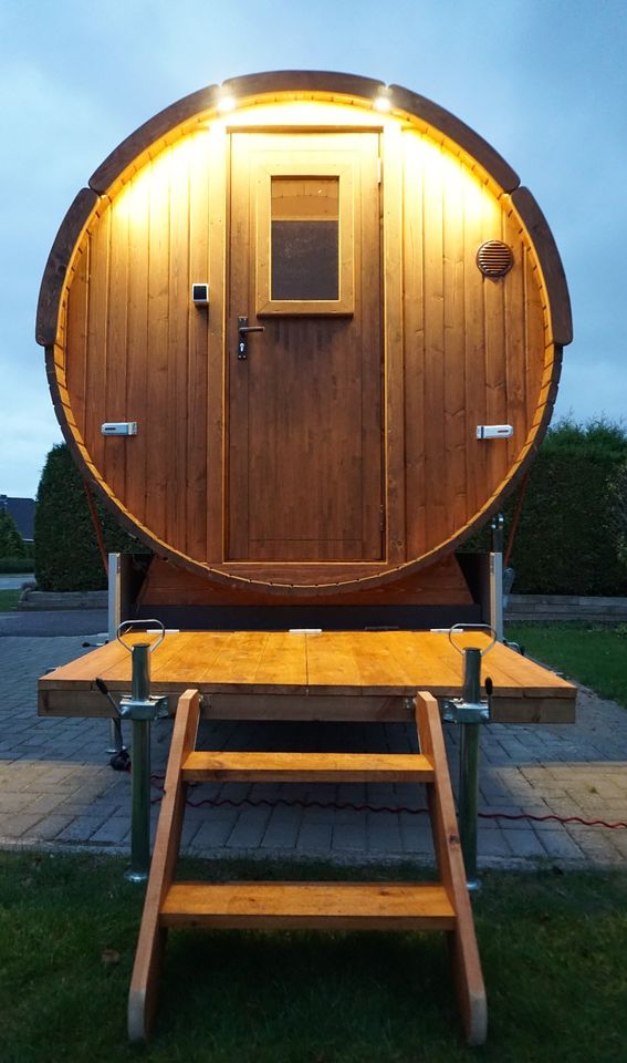 Mobile Fasssauna zu vermieten [Holzofen!] Saunafass in Osdorf