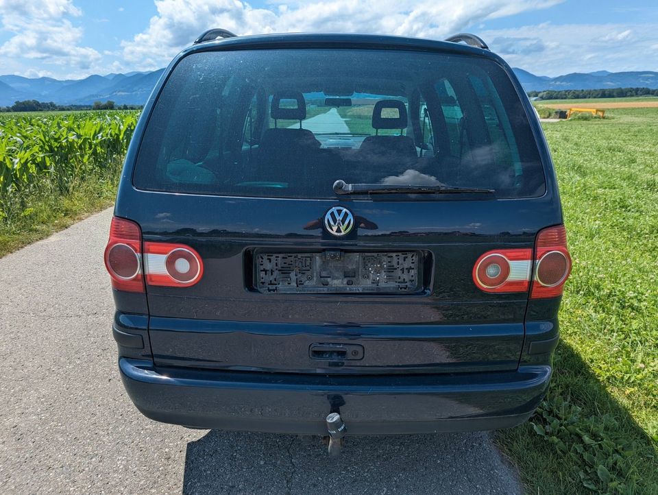 Volkswagen Sharan 1.9 TDI *Klimaautomatik*AHK*EFH* in Raubling