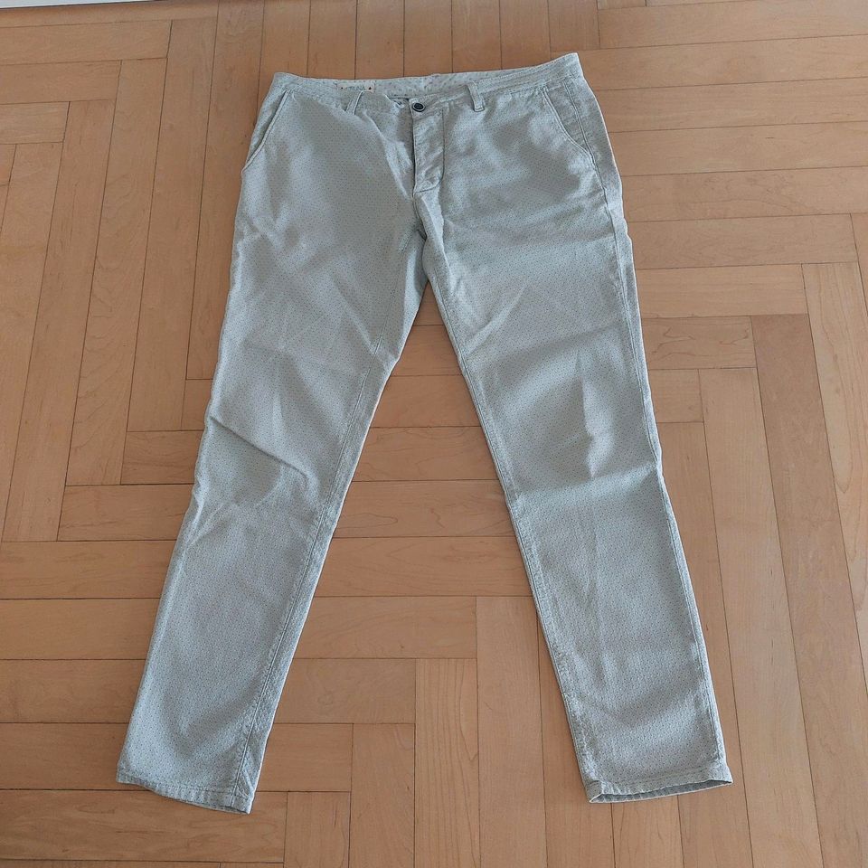 Cruna Made in Italy Herrenhose Gr. 52/L beige Knöpfe in Soest