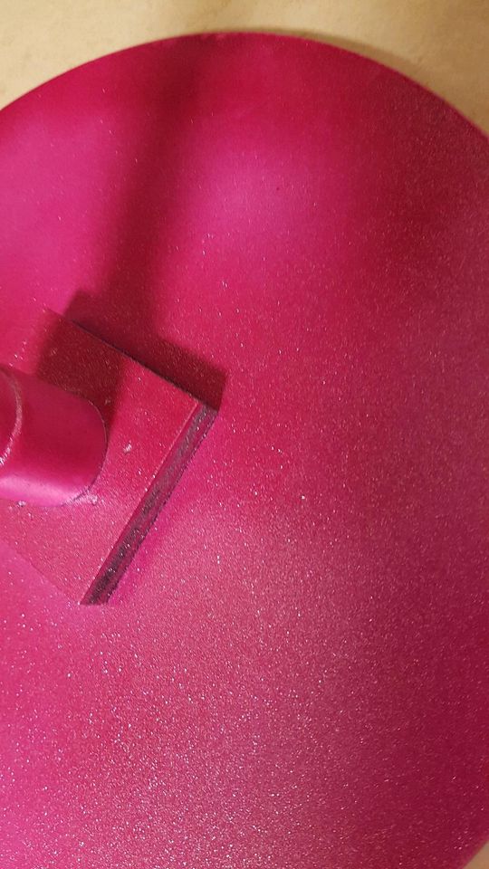 Beistelltisch kleine Deko Tisch pink glänzend selbst gestrichen in Augsburg