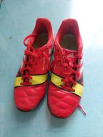 Kunstrasen Noppen Fussballschuhe Adidas Gr. 38 2/3 Berlin - Schöneberg Vorschau