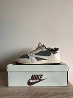 Jordan 1 Low Travis Scott “Reverse Mocha” Size US10/EU 44 Bayern - Bamberg Vorschau