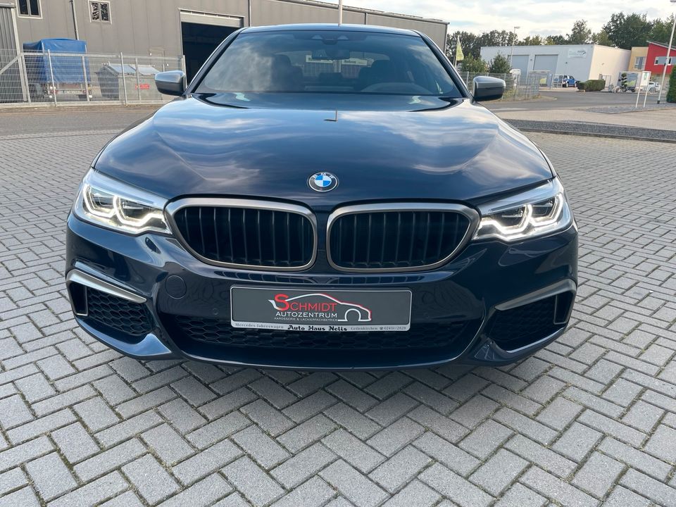 BMW M550d xDrive/LED/HUD/H&K/SHD/R20Zoll/Brutto/1Ha/Fin ab 2,99% in Geilenkirchen