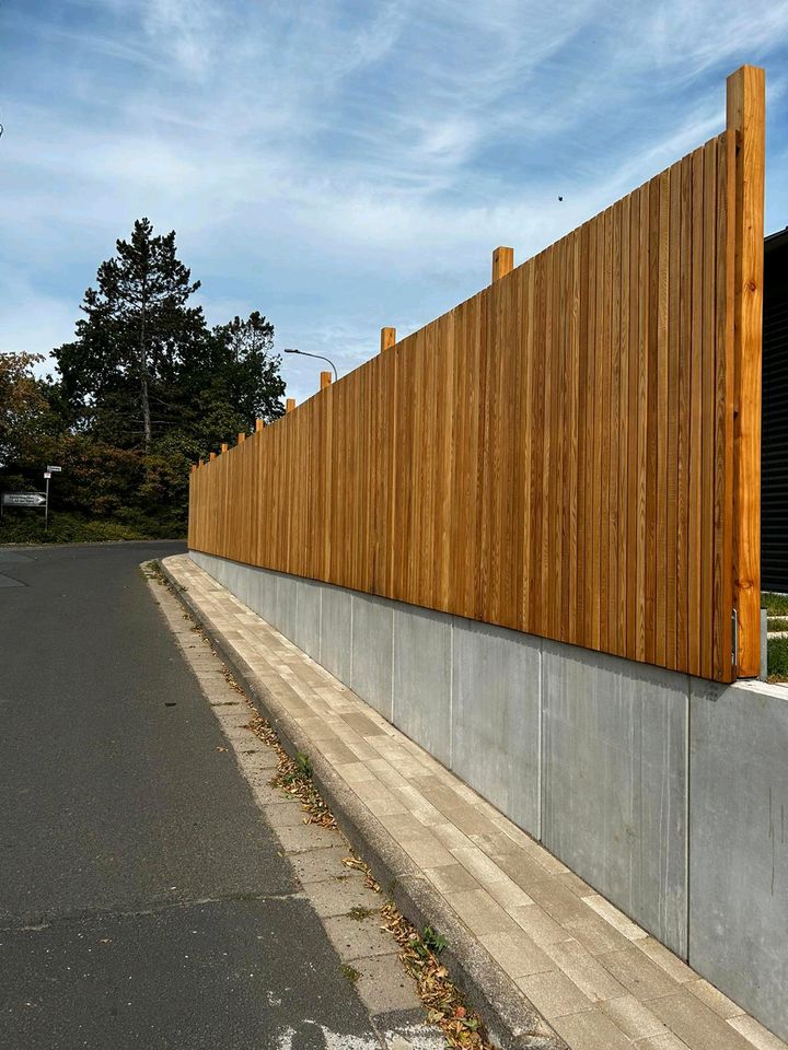 Holzbausätze für Holzterrasse, Sichtschutzzaun, Hochbeet, Kaminholzregale, Mülltonnenbox, Massivmöbel, Rancherzaun, Gerätehaus,  Spielhaus, Gestell, in Maintal