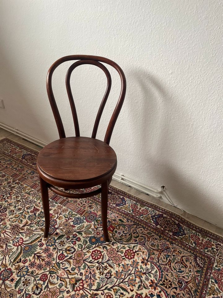 Original Vintage Retro Küchen Stuhl als Tischchen in Wolfenbüttel