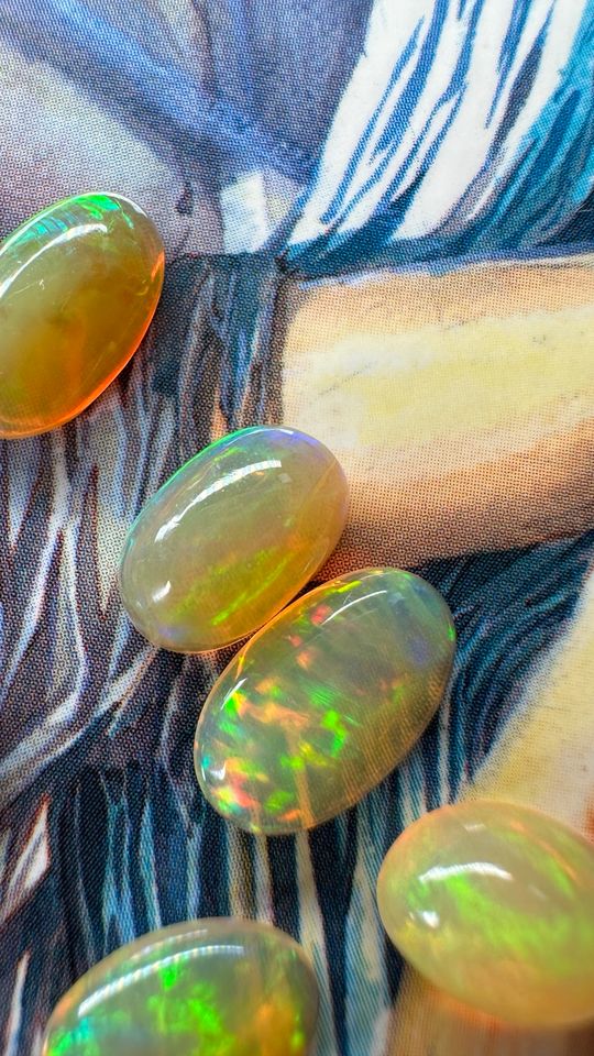 Letzter Preis!!! Äthiopische Opale aus Mineraliensammlung in Bonn