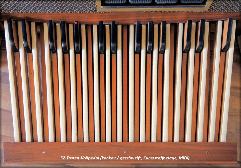 MIDI-Orgel-Konsole z. B. für Hauptwerk (reserviert b. a. w.) in Bälau