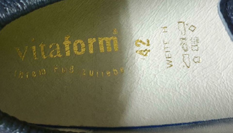 Vitaform Slipper Herrenschuhe Gr. 42 Neu in Strausberg