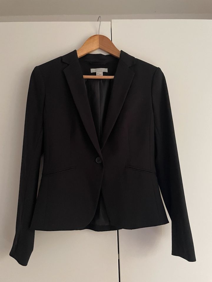 Schwarzer Blazer H&M Business Blazer in Hamburg