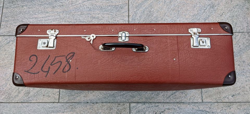 alter Hartplattenkoffer großer Koffer Pappkoffer Nostalgie Deko in Brieselang