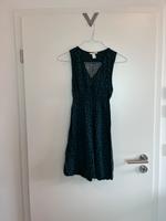 Umstandskleid mit Blumenmuster (H&M Gr S) Hessen - Eschborn Vorschau