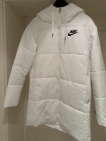 Nike Jacke Winterjacke Wendejacke weiß L super Zustand Bayern - Laufach Vorschau