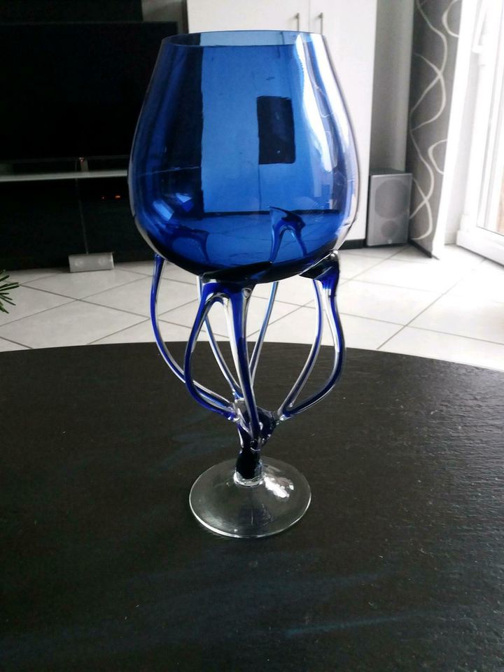 Vase aus Glas in Leverkusen