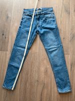 ZARA Herren Jeans Größe 40, top Zustand kaum getragen Hessen - Karben Vorschau