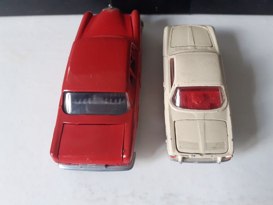 Corgi Toys VW 1500 Karmann Ghia + Auto Pilen MB 250 Coupe in Berlin