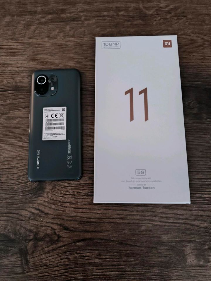 Xiaomi MI11 ( 256Gb ) in Gernsbach